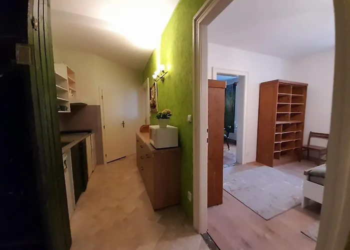Nad Náměstím