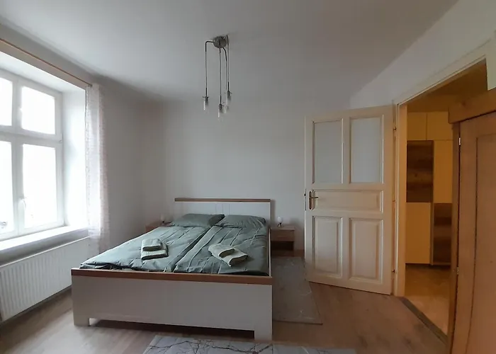Nad Náměstím