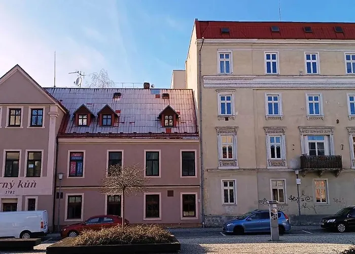 Nad Náměstím *